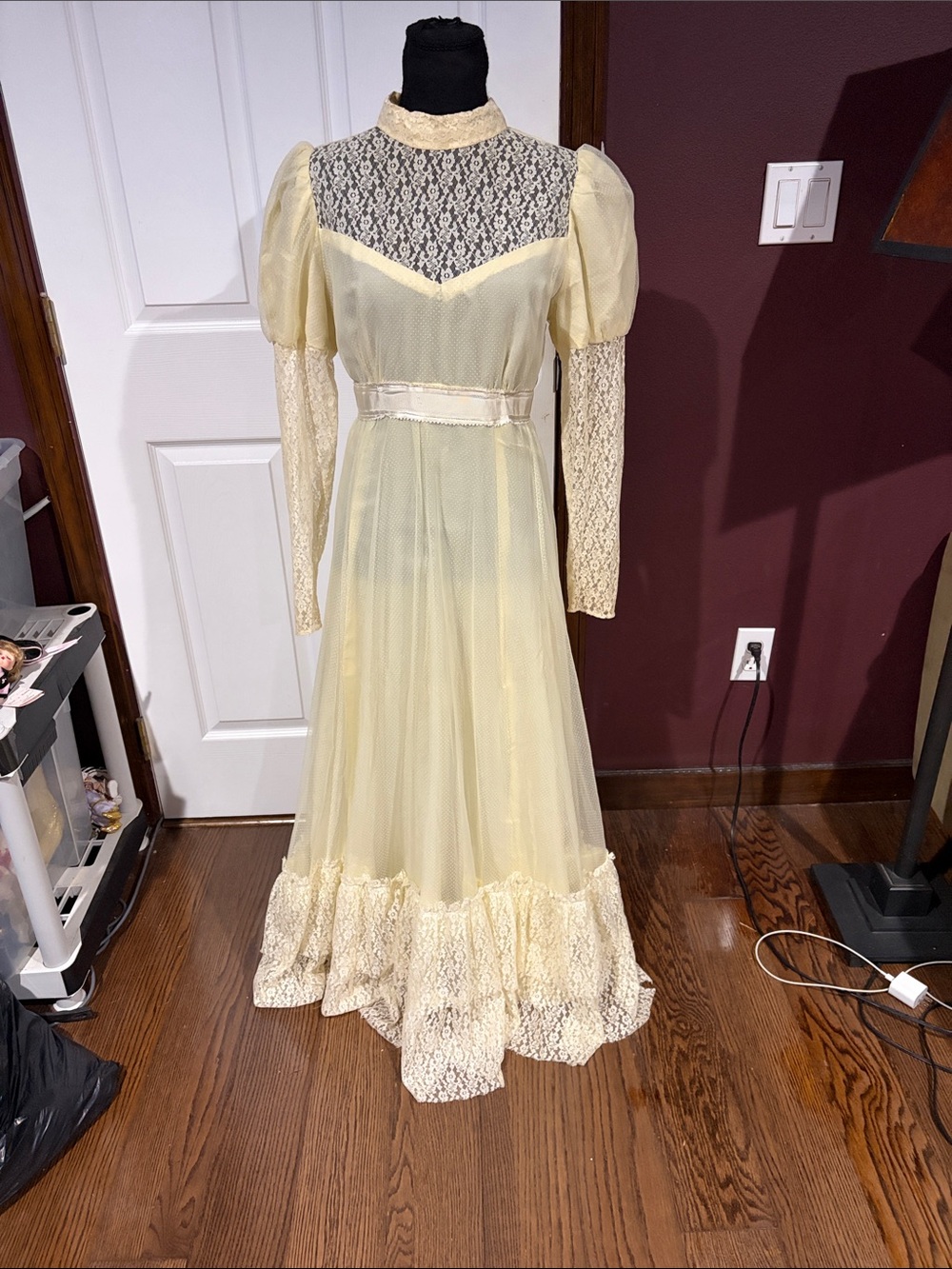 Vtg Victorian high neck lace puff sleeve Edwardian wedding tiered lace maxi dres